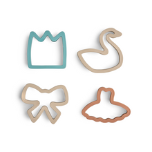 Load image into Gallery viewer, Citron - Sandwich Cutter