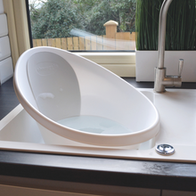 Load image into Gallery viewer, Shnuggle - Baby Bath