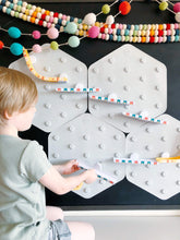 Load image into Gallery viewer, Kid Playing Oribel VertiPlay STEM Marble Run