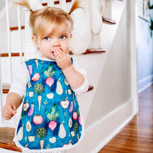 Load image into Gallery viewer, Toddler using BapronBaby Organic Produce Bapron Bib-Apron